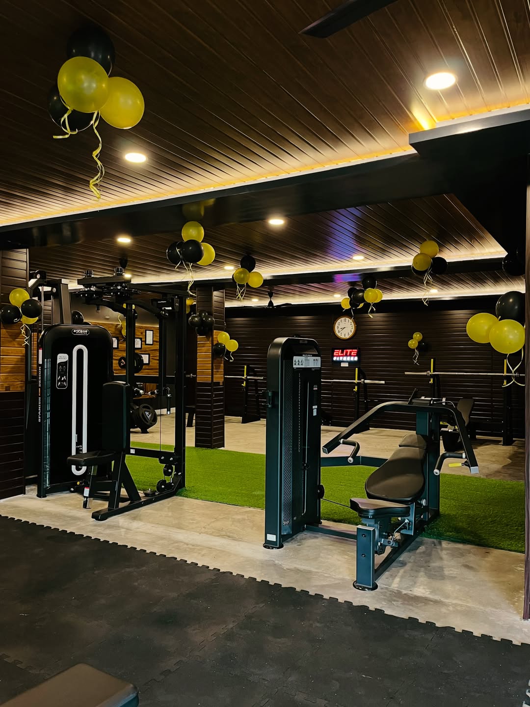 Sample gym interior view 07