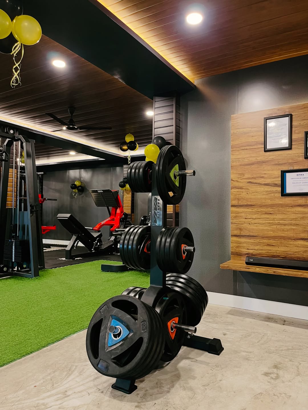 Sample gym interior view 01